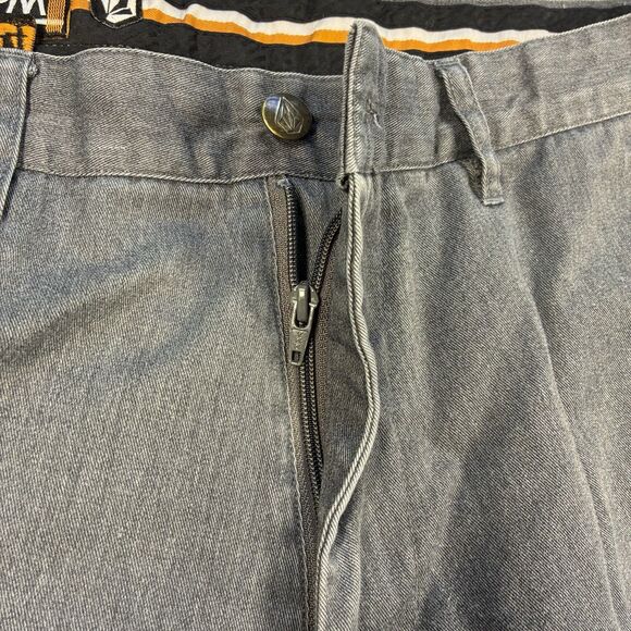 VOLCOM Mens 34" Waist gray FRIGGIN Chino Shorts 24" - Picture 4 of 10